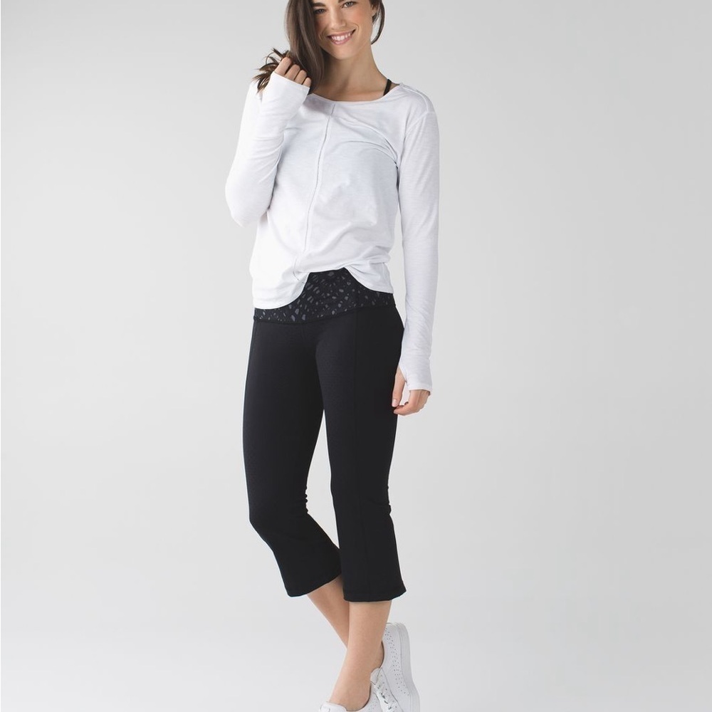 Lululemon Gather & Crow Crop II Black Leggings in Sz 4